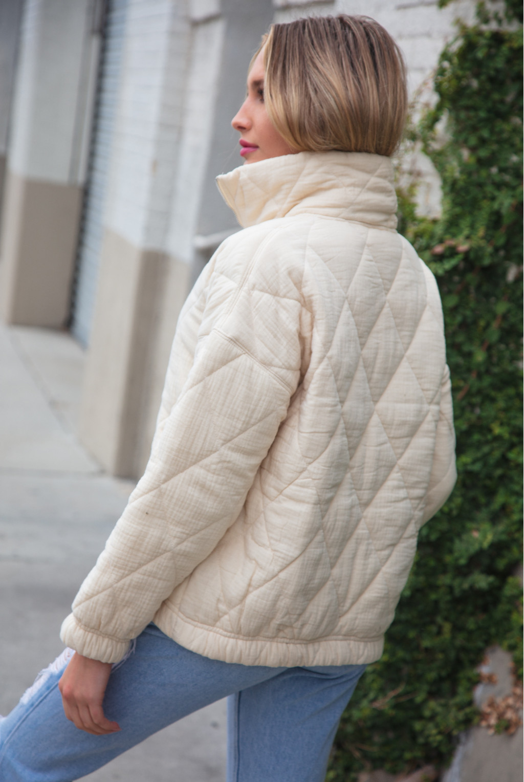 QUILTED ZIPUP PUFF PULLOVER WITH POCKETS